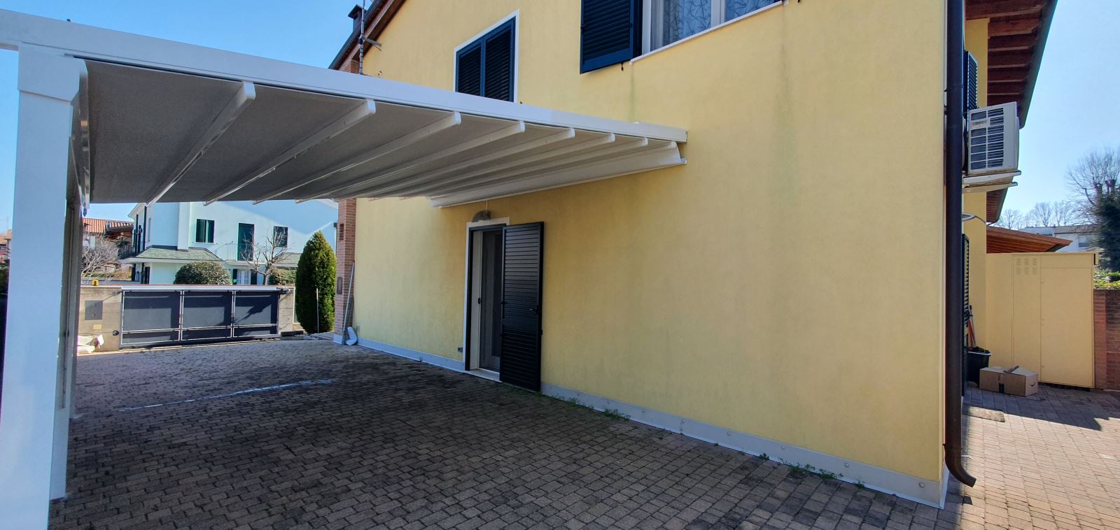 Realizzazione pergola A100 a Rovigo (RO) - Tecnologie Protettive