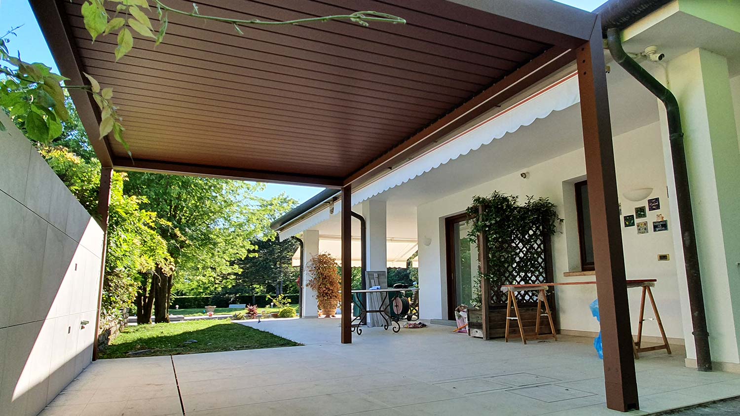 Realizzazione pergola Kedry Plus ad Albarella (RO) - Tecnologie Protettive