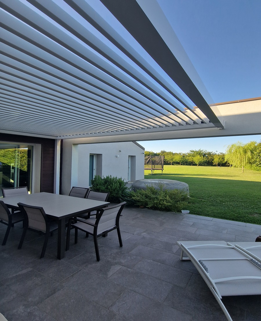 Realizzazione Pergola kedry Plus a Rovigo (RO) - Tecnologie Protettive
