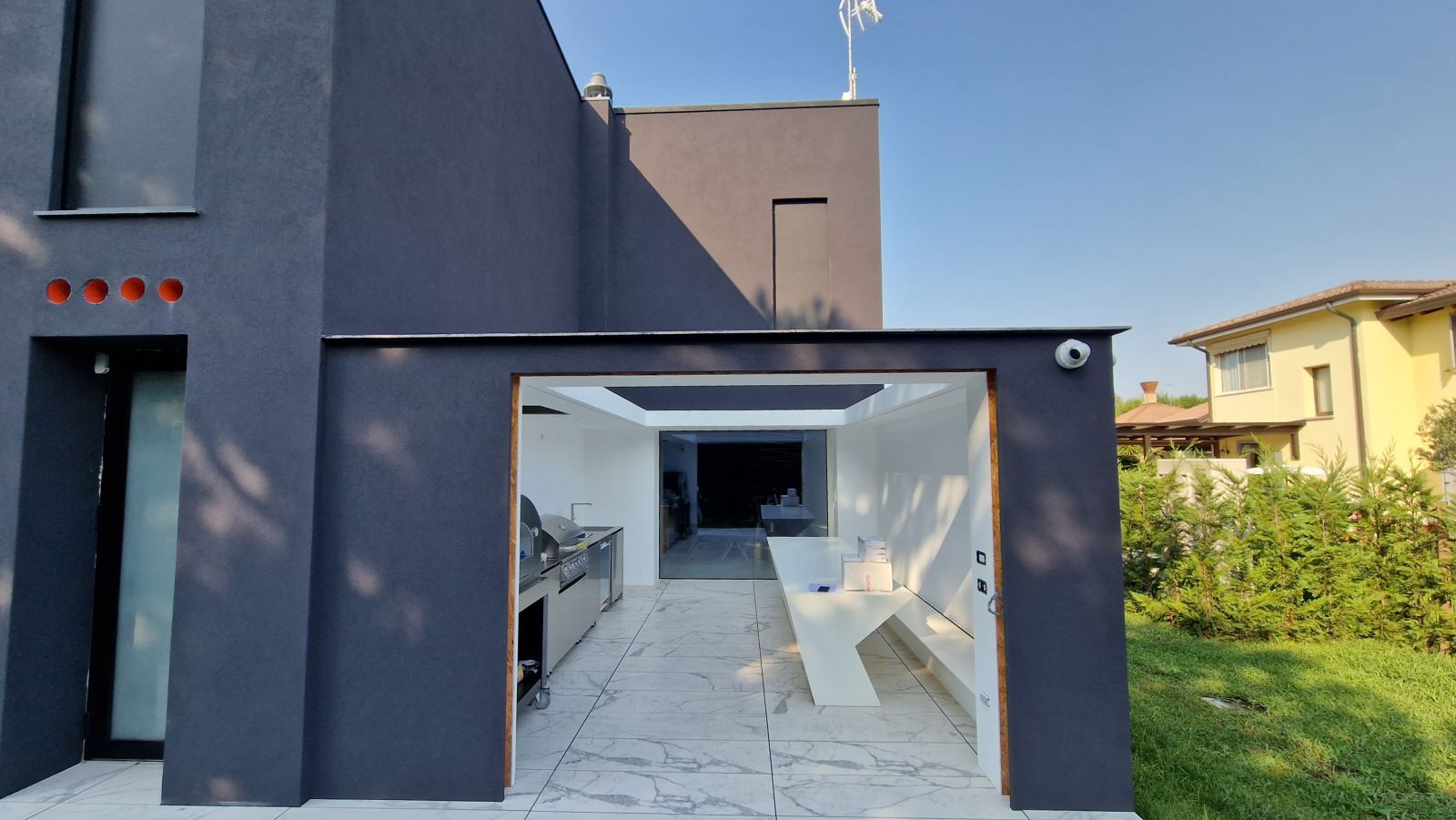 Realizzazione Pergola Kedry T ad Albarella (RO) - Tecnologie Protettive