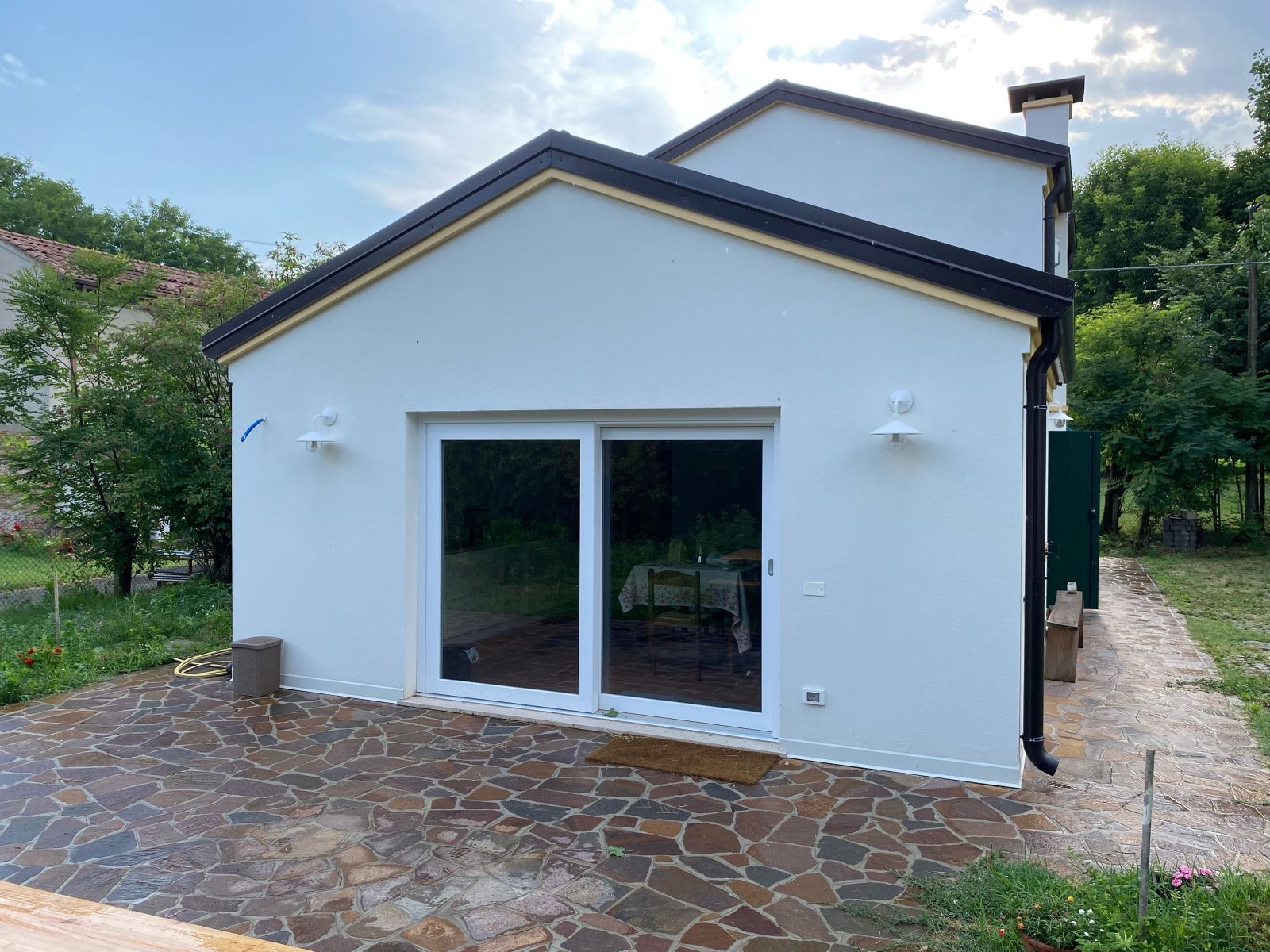 Realizzazione Pergola Telo a Rullo Hidra - Tecnologie Protettive